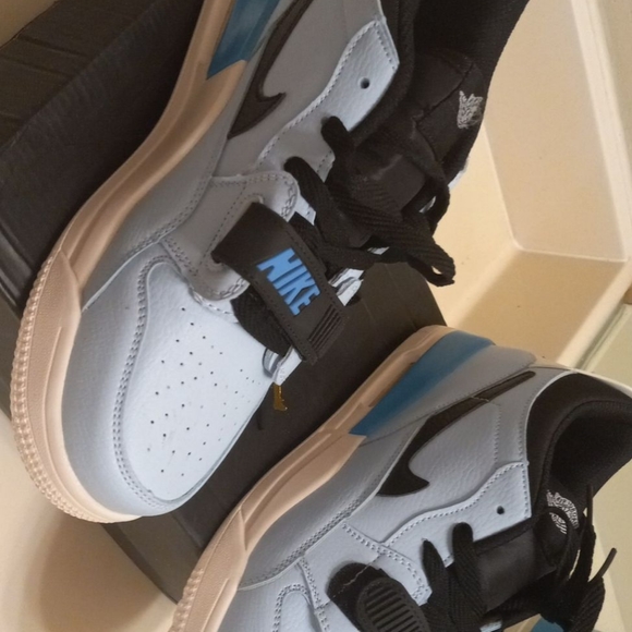 Air Jordan - Picture 6 of 6